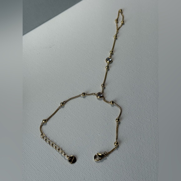 Hand Chain 18K Gold Plated Stainless Steel 
 Wrist Chain with Finger Fashion - Picture 11 of 15